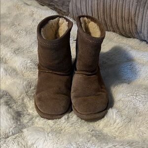 Toddler 10 Bearpaw Cozy Winter Boots